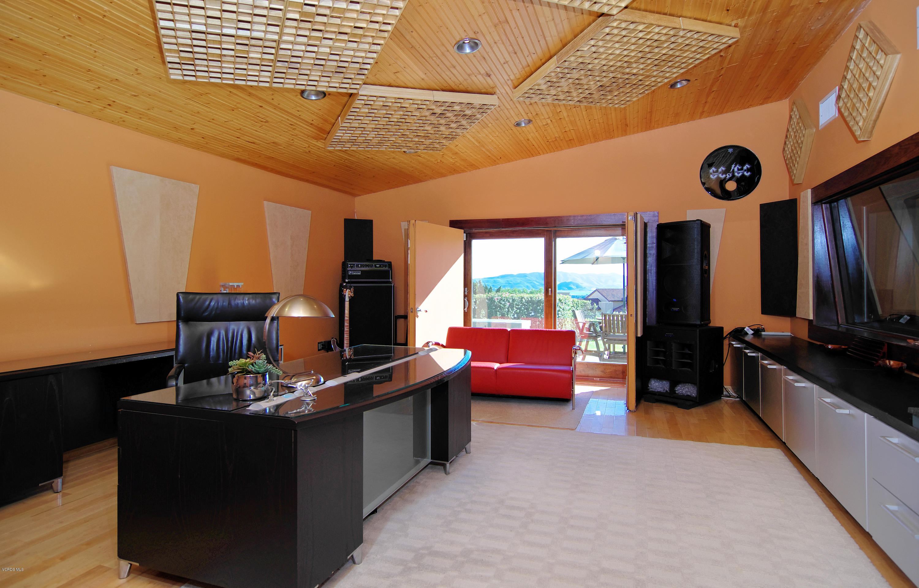 88 Estaban Drive Camarillo, CA 93010 - Photo 28 of 36 Music studio