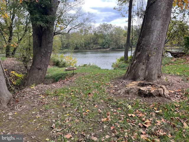 a view of a lake view