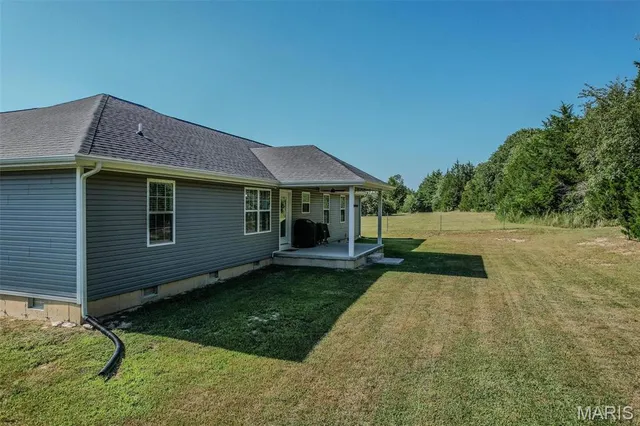 $300,000 | 1540 Fairfield Road, Lebanon, MO 65536