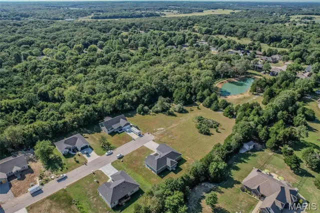 $300,000 | 1540 Fairfield Road, Lebanon, MO 65536