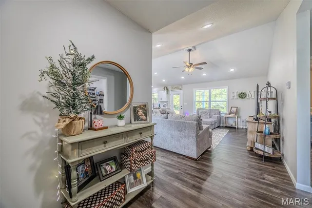 $300,000 | 1540 Fairfield Road, Lebanon, MO 65536