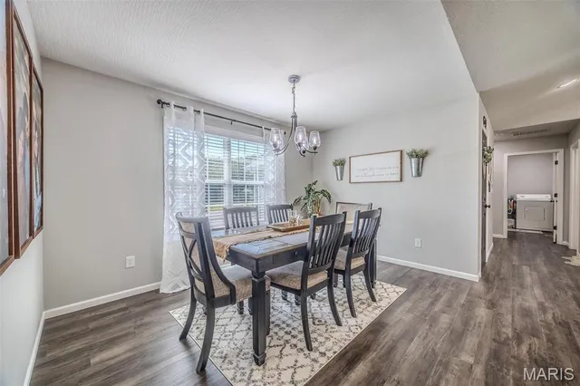 $300,000 | 1540 Fairfield Road, Lebanon, MO 65536