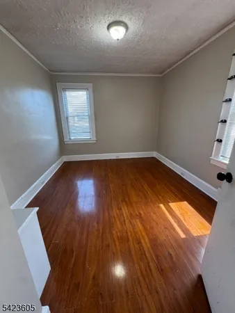 $2,550 | 489 North 11th Street, Newark, NJ 07107