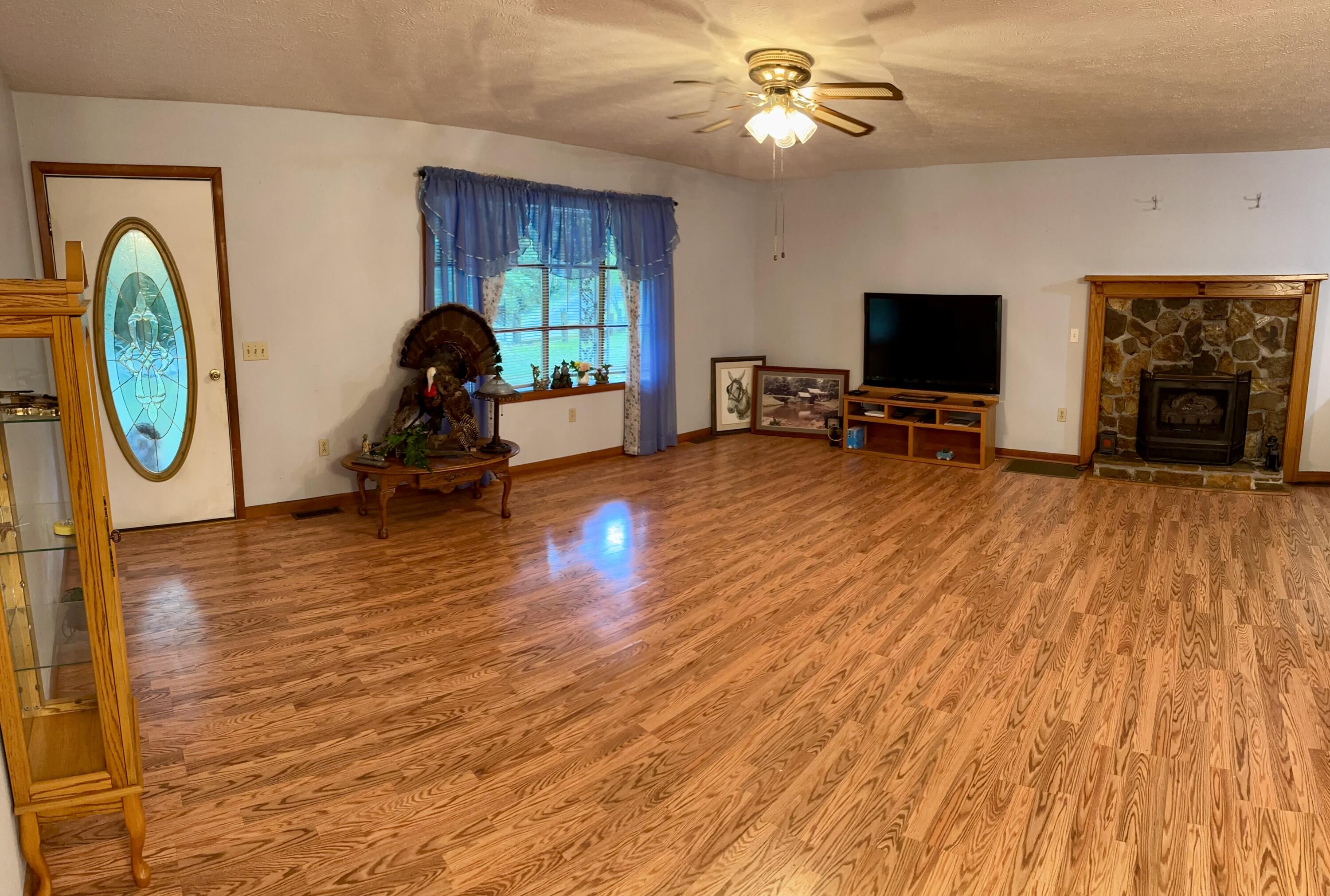 439 Eagles Bluff Road Monticello, KY 42633 - Photo 27 of 48 IMG_4911