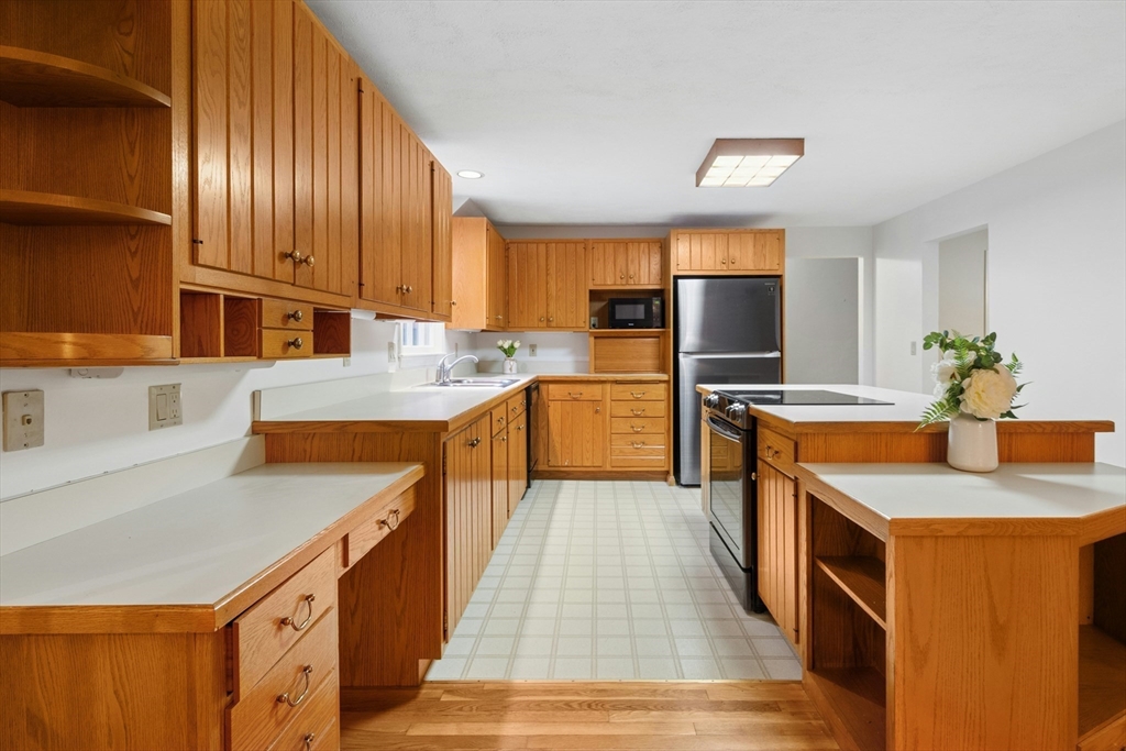 15 Withington Lane Harvard, MA 01451 - Photo 10 of 33