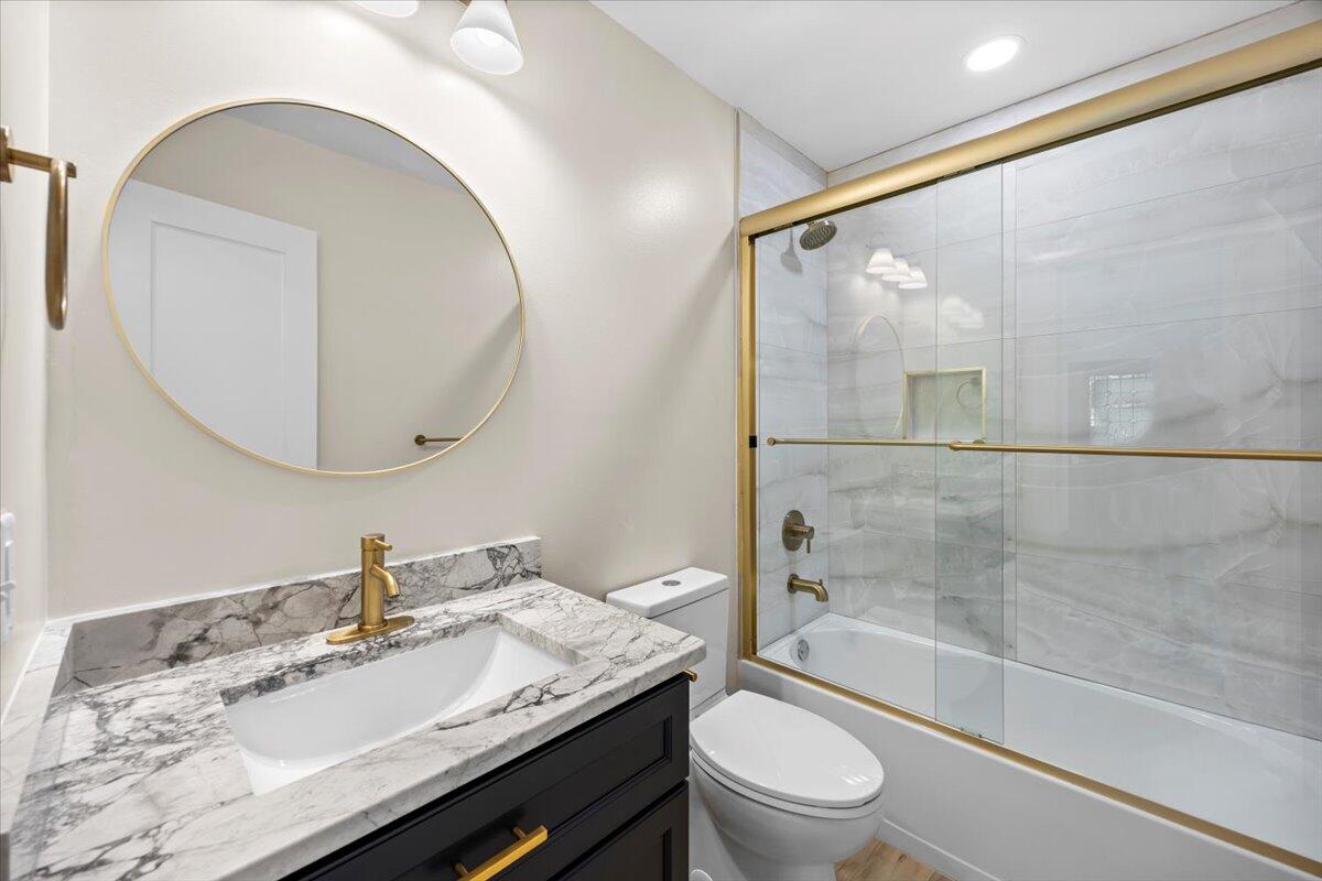 3111 Holley Point Road Navarre, FL 32566 - Photo 20 of 76 21-1V3A6920