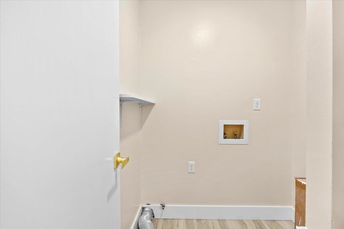 3111 Holley Point Road Navarre, FL 32566 - Photo 22 of 76 23-1V3A6934 copy