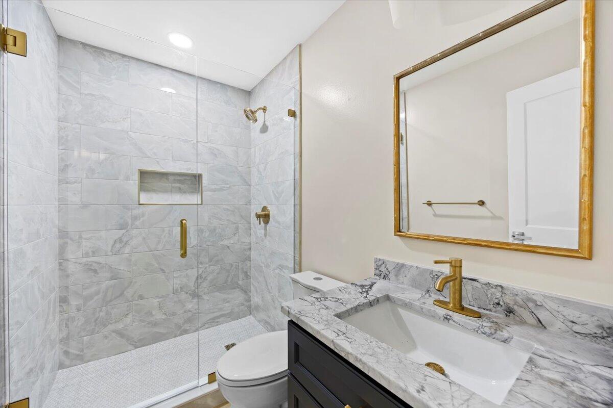 3111 Holley Point Road Navarre, FL 32566 - Photo 40 of 76 43-1V3A6830