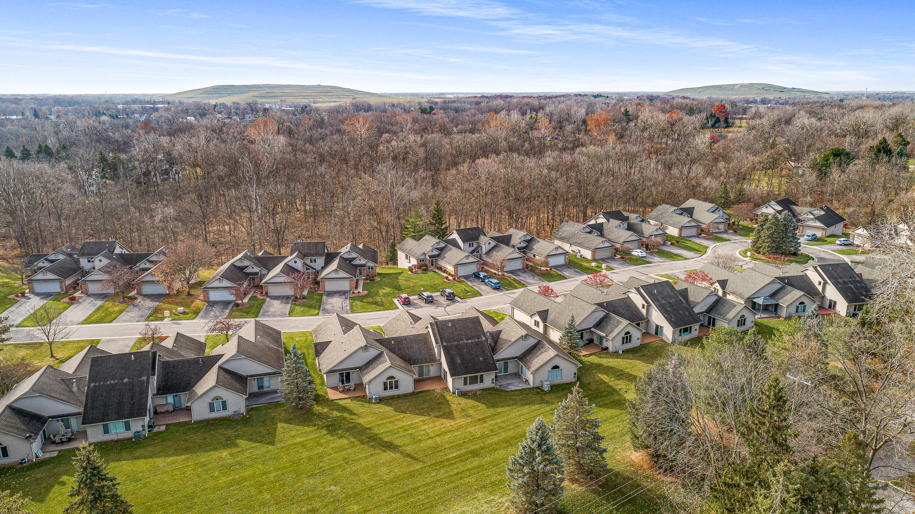 3020 Rivers Edge Drive Wayne, MI 48184 - Photo 6 of 45 DJI_0106