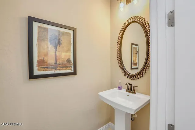 $608,000 | 2523 East Nancy Lane, Phoenix, AZ 85042