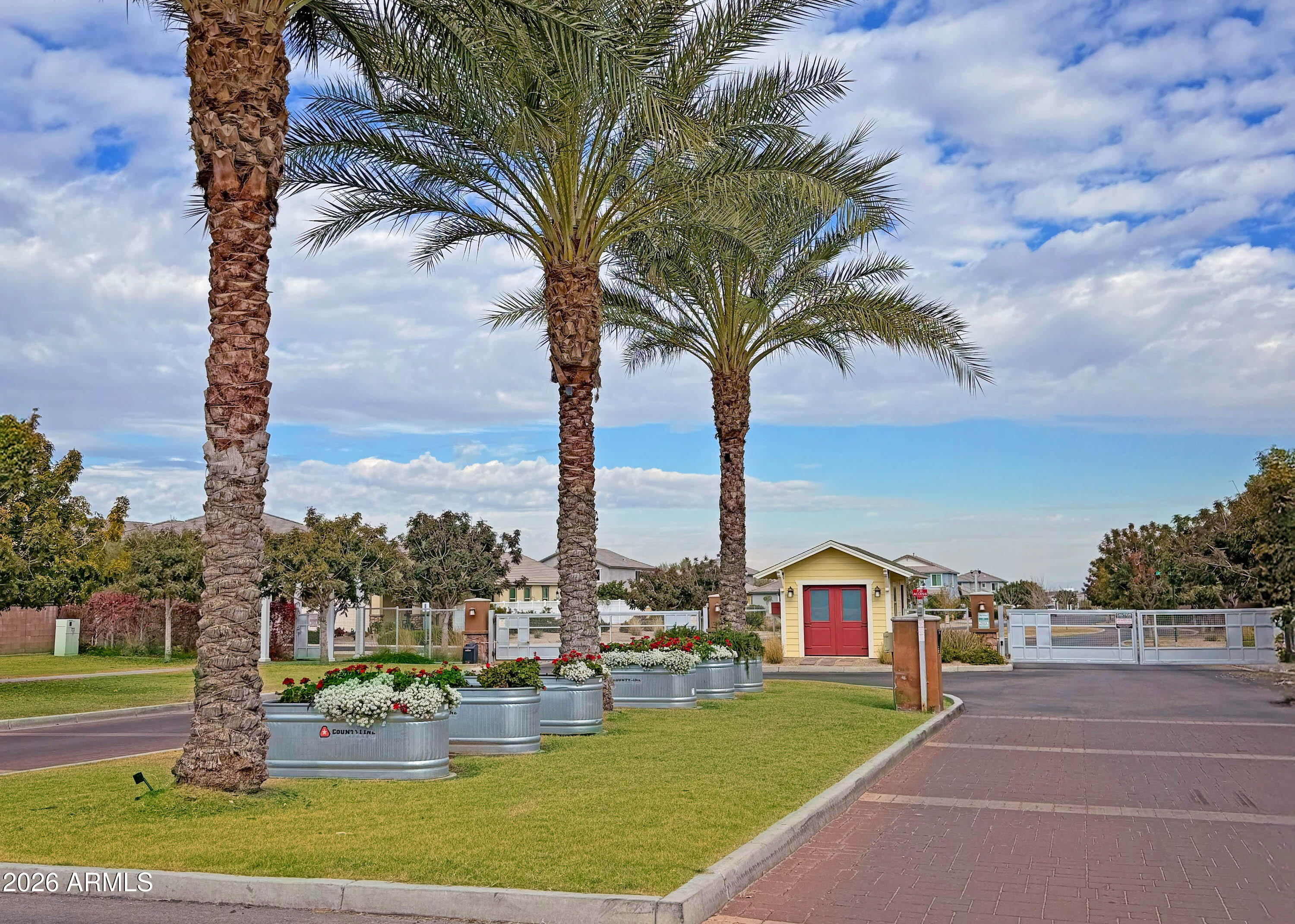 2523 East Nancy Lane Phoenix, AZ 85042 - Photo 41 of 48 a view of a town with palm trees and lake view