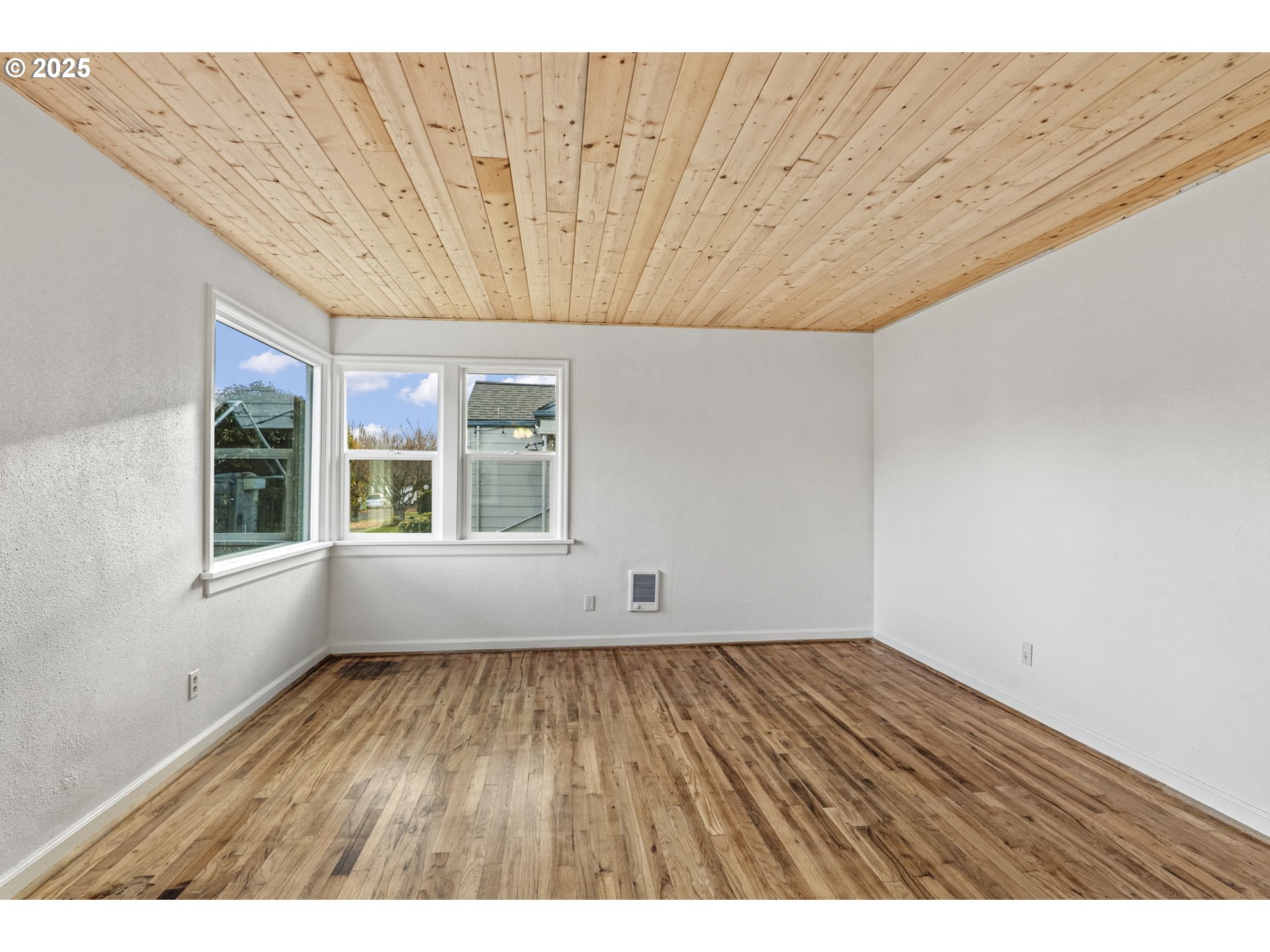 541 24th Avenue Longview, WA 98632 - Photo 6 of 23