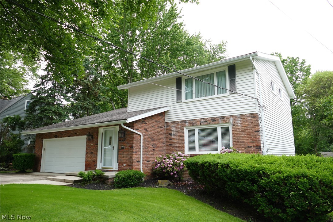6685 Bonnieview Road Cleveland, OH 44143 - Photo 2 of 27 Gallery Image 2