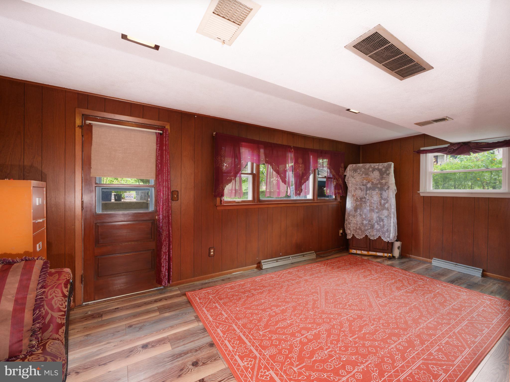 105 School House Road Lancaster, PA 17603 - Photo 16 of 33 Cozy space with warm wooden accents.