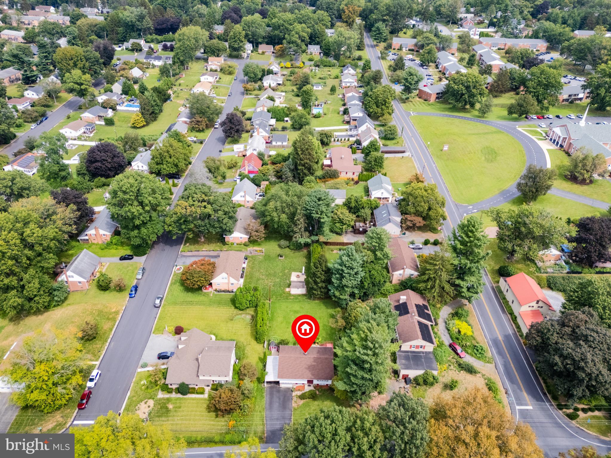105 School House Road Lancaster, PA 17603 - Photo 33 of 33 Charming suburban neighborhood from above.