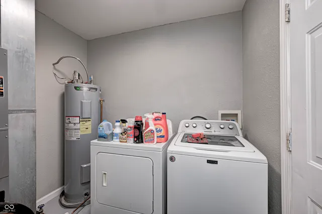 $269,900 | 141 East Brixton Woods Drive, Pittsboro, IN 46167