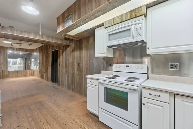 $324,900 | 620 South 900 West, Angola, IN 46703