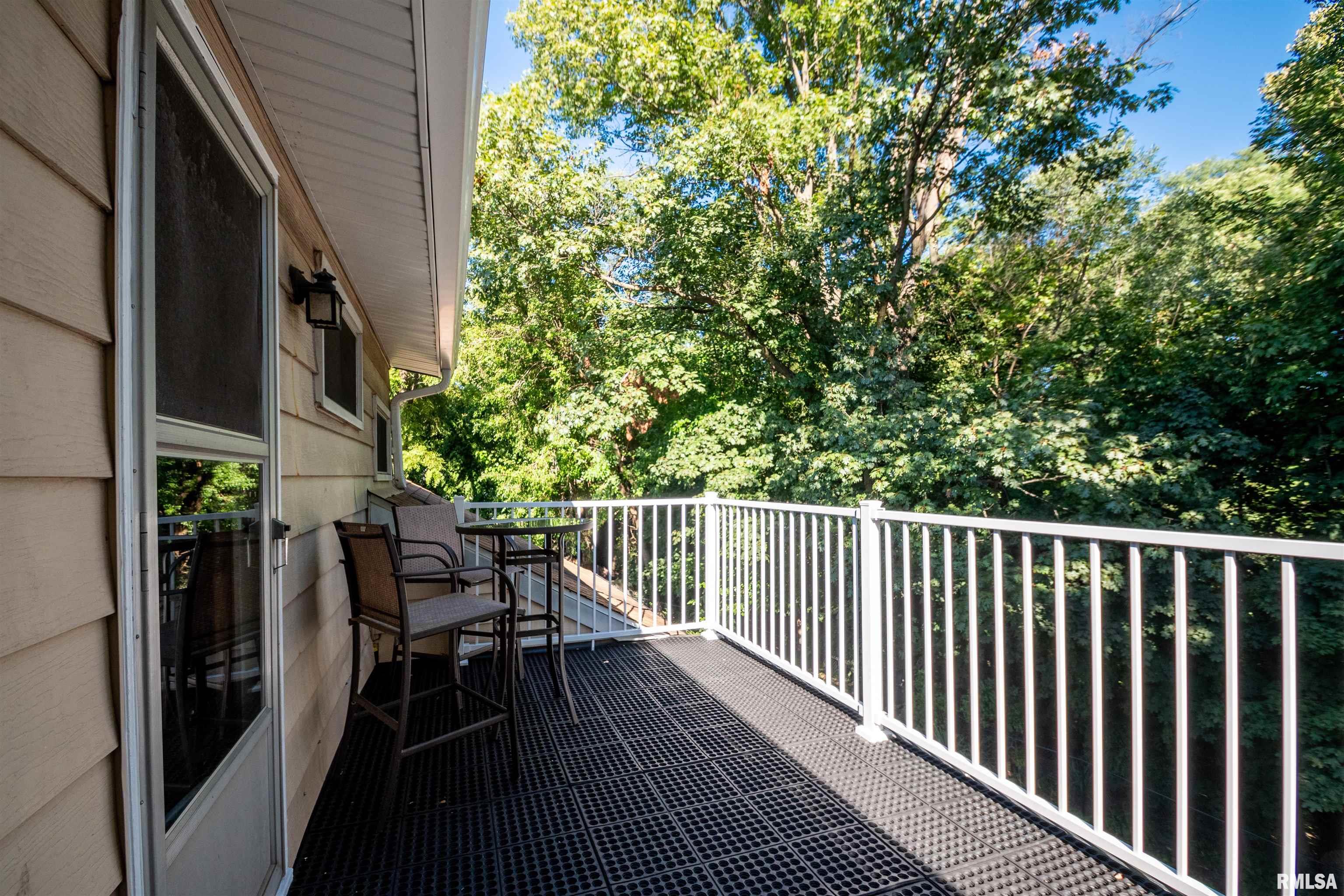 1815 South Timber Court Peoria, IL 61607 - Photo 13 of 65