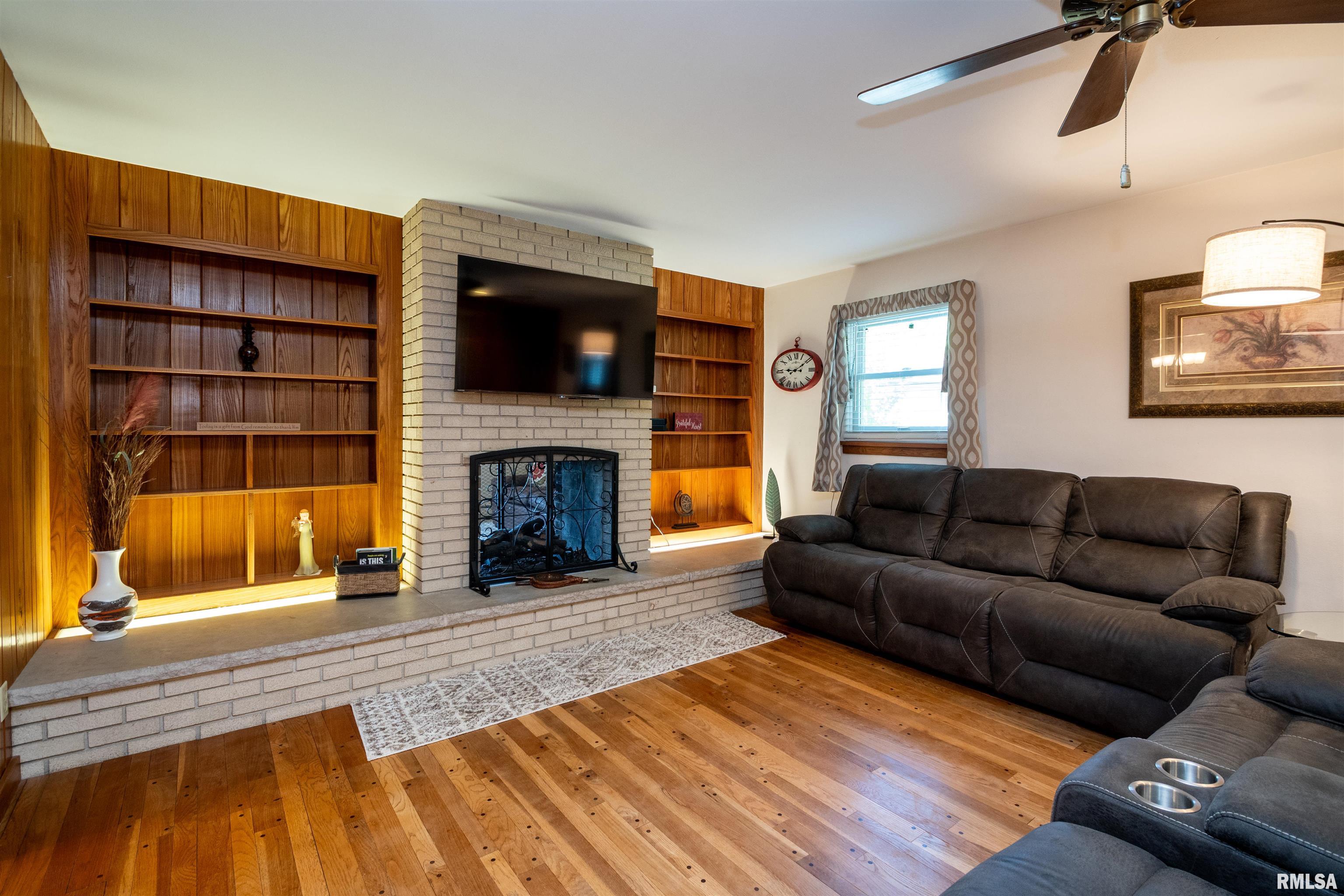 1815 South Timber Court Peoria, IL 61607 - Photo 23 of 65