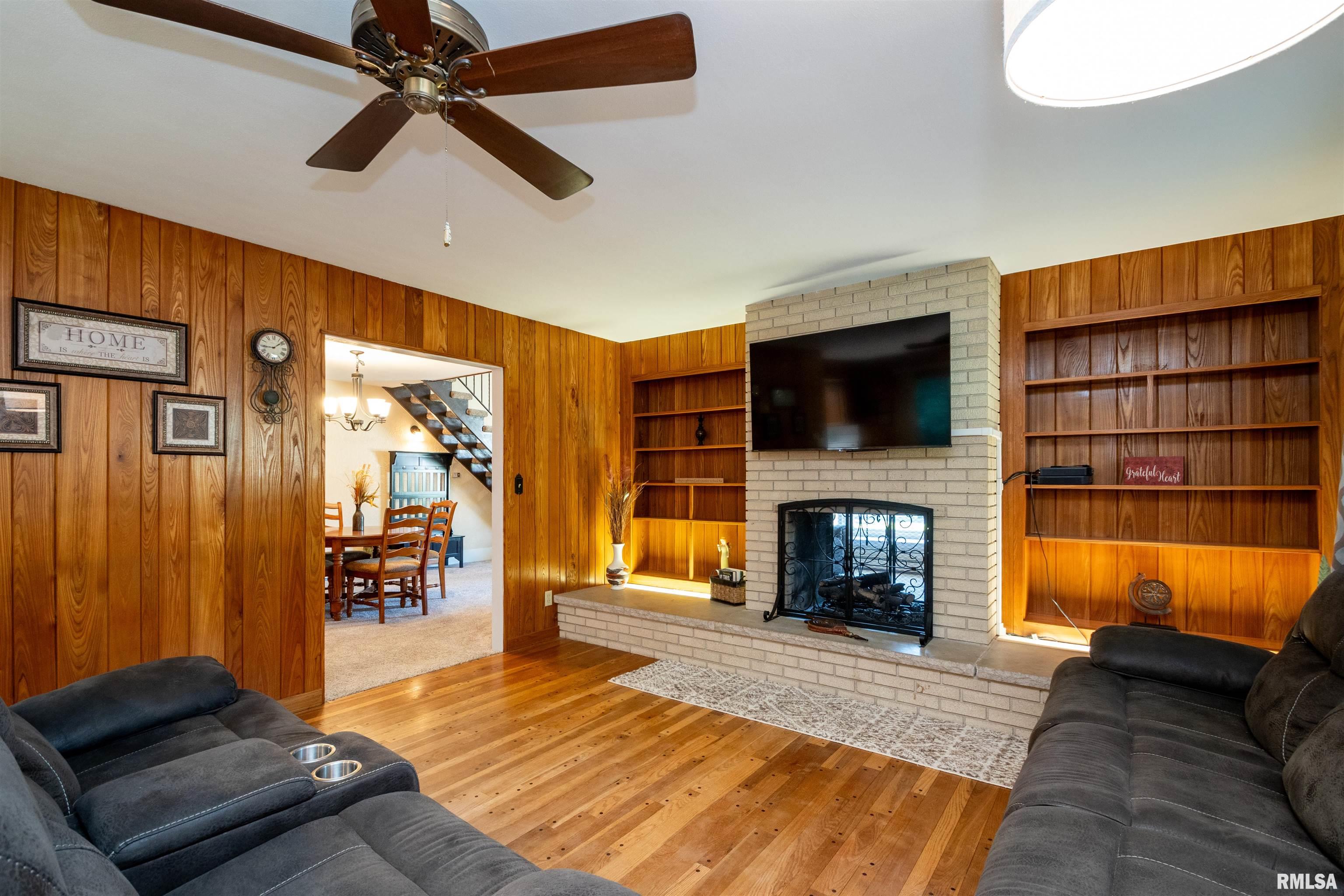 1815 South Timber Court Peoria, IL 61607 - Photo 24 of 65