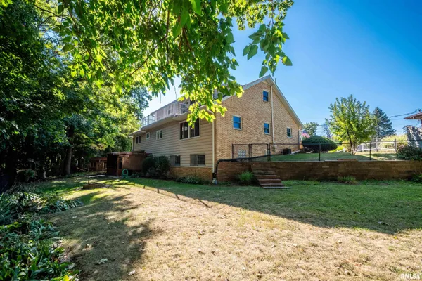 $275,000 | 1815 South Timber Court, Peoria, IL 61607