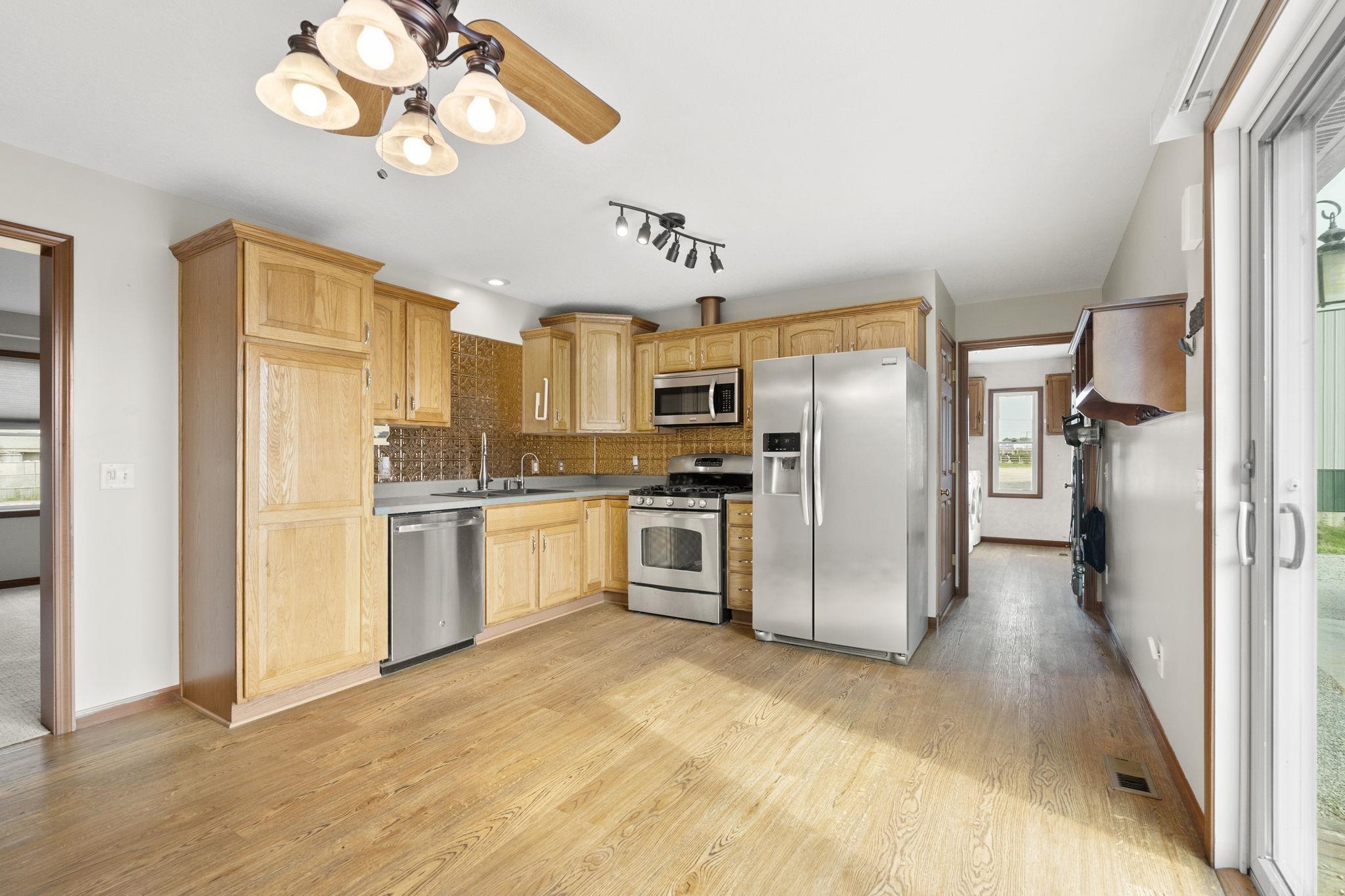 4234 North Webster Road Woodburn, IN 46797 - Photo 8 of 33 Gallery Image 8