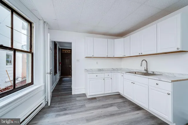 $1,250 | 1032 North 5th Street, Reading, PA 19601