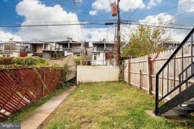 $1,250 | 1032 North 5th Street, Reading, PA 19601