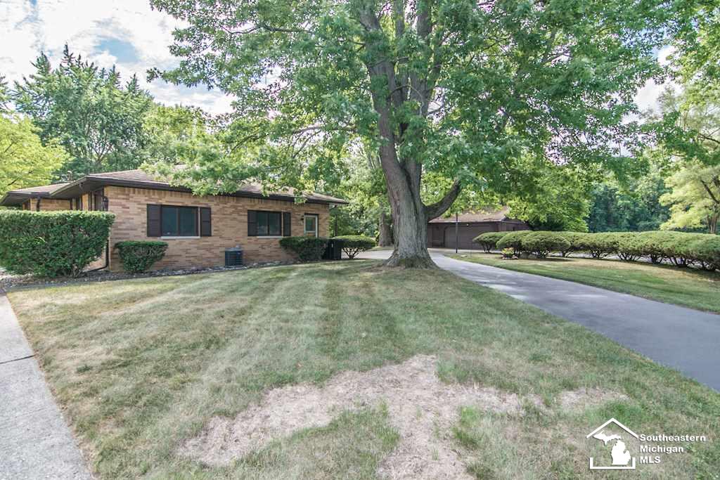 711 West Erie Road Temperance, MI 48182 - Photo 6 of 48