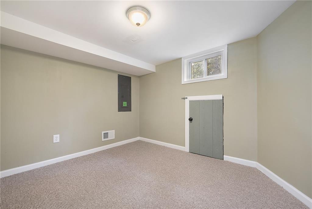 1382 Gringo Clinton Road Aliquippa, PA 15001 - Photo 21 of 25 Gallery Image 21