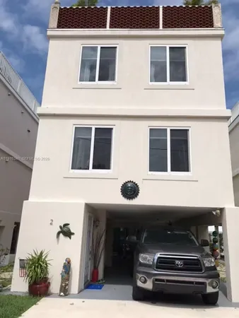 $1,199,900 | 12400 Overseas Highway, Marathon, FL 33050