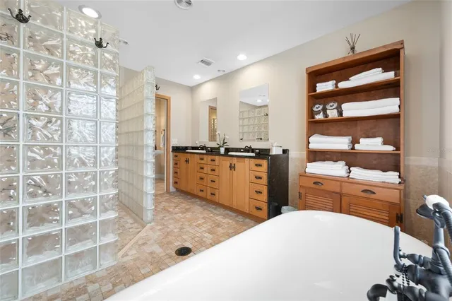 $625,000 | 1813 Riverhills Drive, Temple Terrace, FL 33617