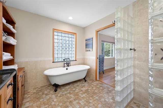 $625,000 | 1813 Riverhills Drive, Temple Terrace, FL 33617