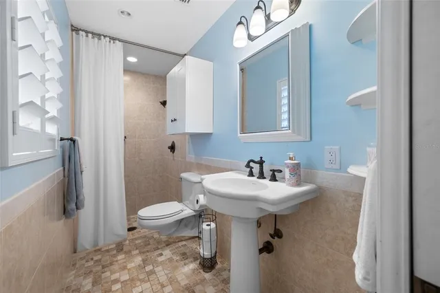 $625,000 | 1813 Riverhills Drive, Temple Terrace, FL 33617