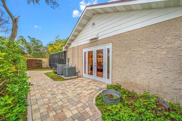 $625,000 | 1813 Riverhills Drive, Temple Terrace, FL 33617