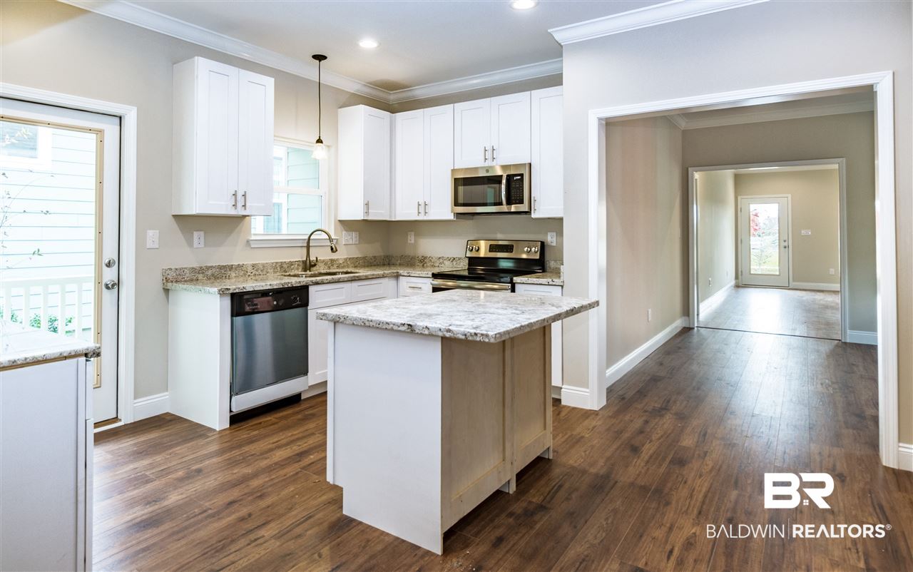 1040 Sunnybell Lane Foley, AL 36535 - Photo 6 of 30