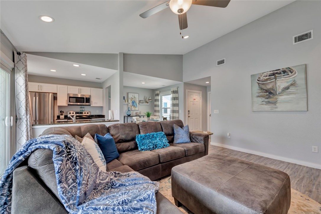 230 Cut-Off Road, Unit 231 Port Aransas, TX 78373 - Photo 5 of 35
