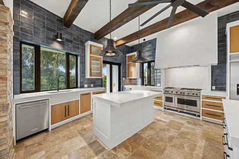$2,399,000 | 721 Harborside Way, League City, TX 77565