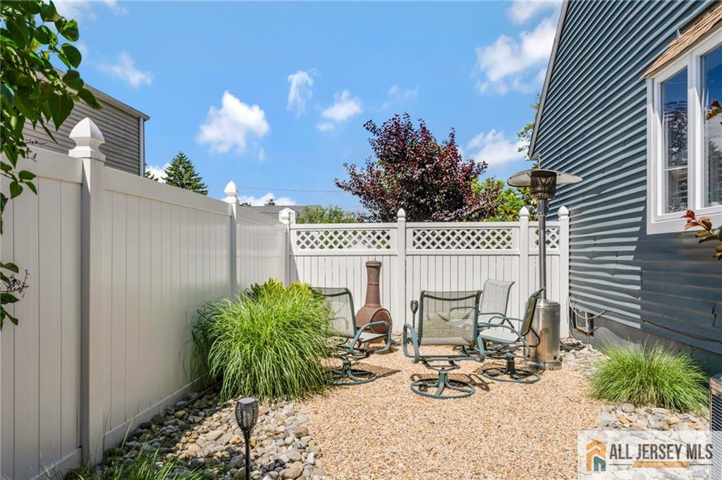 7 Center Place Middlesex, NJ 08846 - Photo 36 of 40
