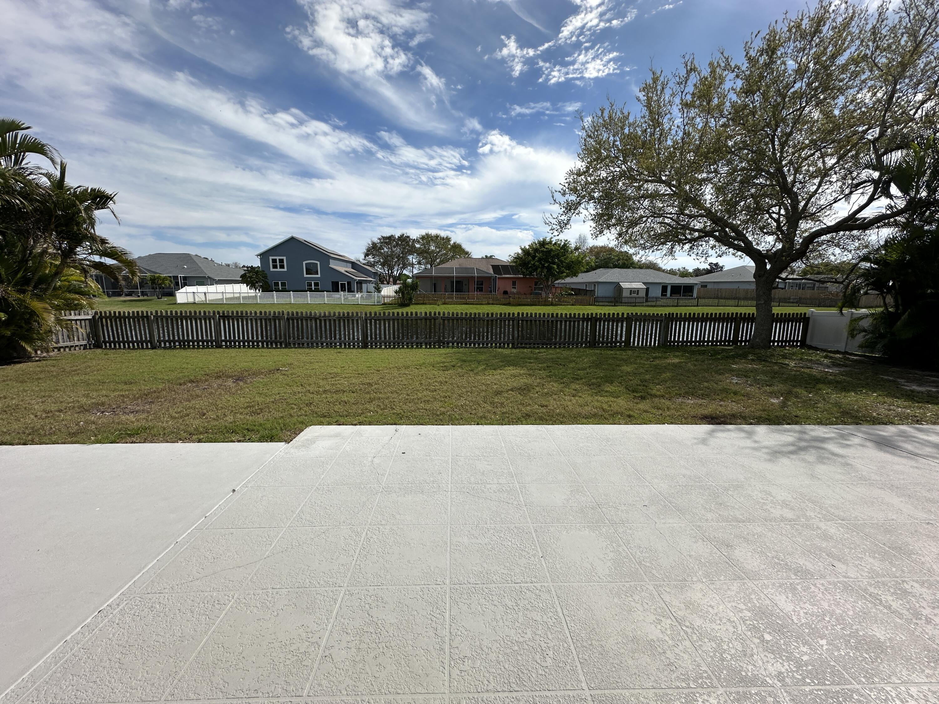 4010 Caparosa Circle Melbourne, FL 32940 - Photo 20 of 20 a view of a park with large trees