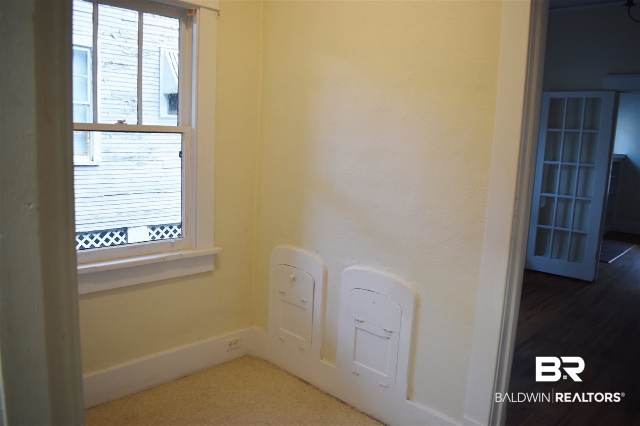 452 Michigan Avenue Mobile, AL 36604 - Photo 3 of 15