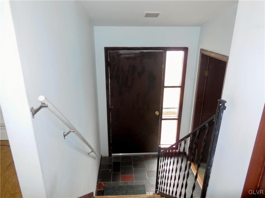 another view from 1st level
