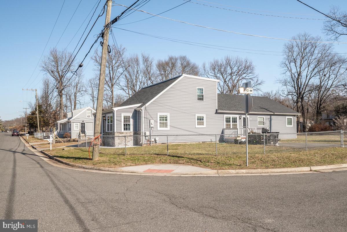 8007 Fordson Road Alexandria, VA 22306 - Photo 22 of 35 Gallery Image 22