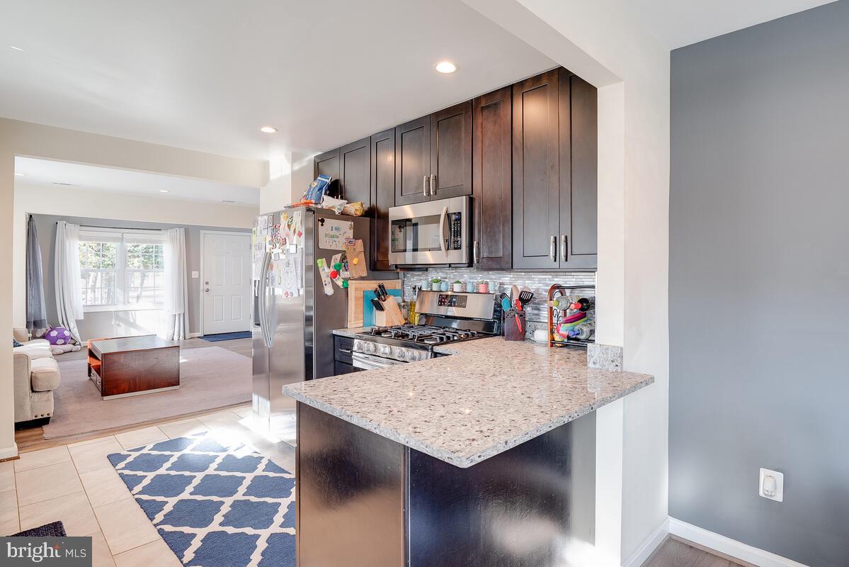 8007 Fordson Road Alexandria, VA 22306 - Photo 8 of 35 Gallery Image 8