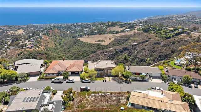 $2,395,000 | 2840 Zell Drive, Laguna Beach, CA 92651