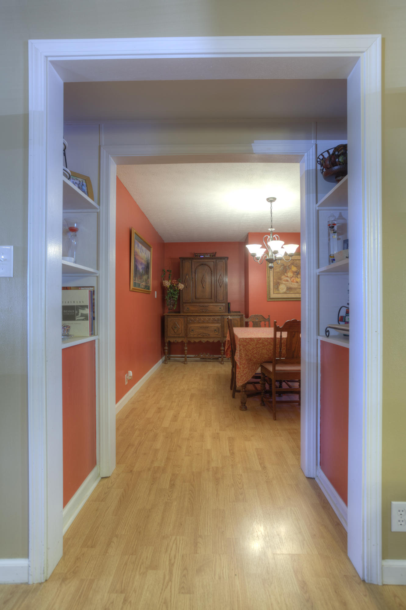8225 Spruceland Road Powell, TN 37849 - Photo 13 of 40 011_Dining Room