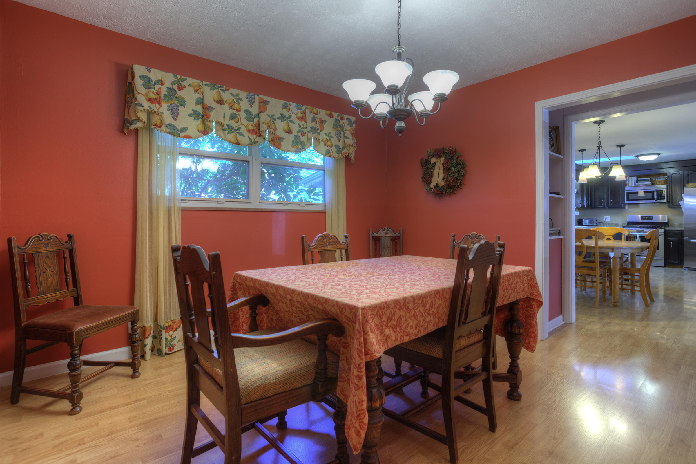 8225 Spruceland Road Powell, TN 37849 - Photo 15 of 40 013_Dining Room