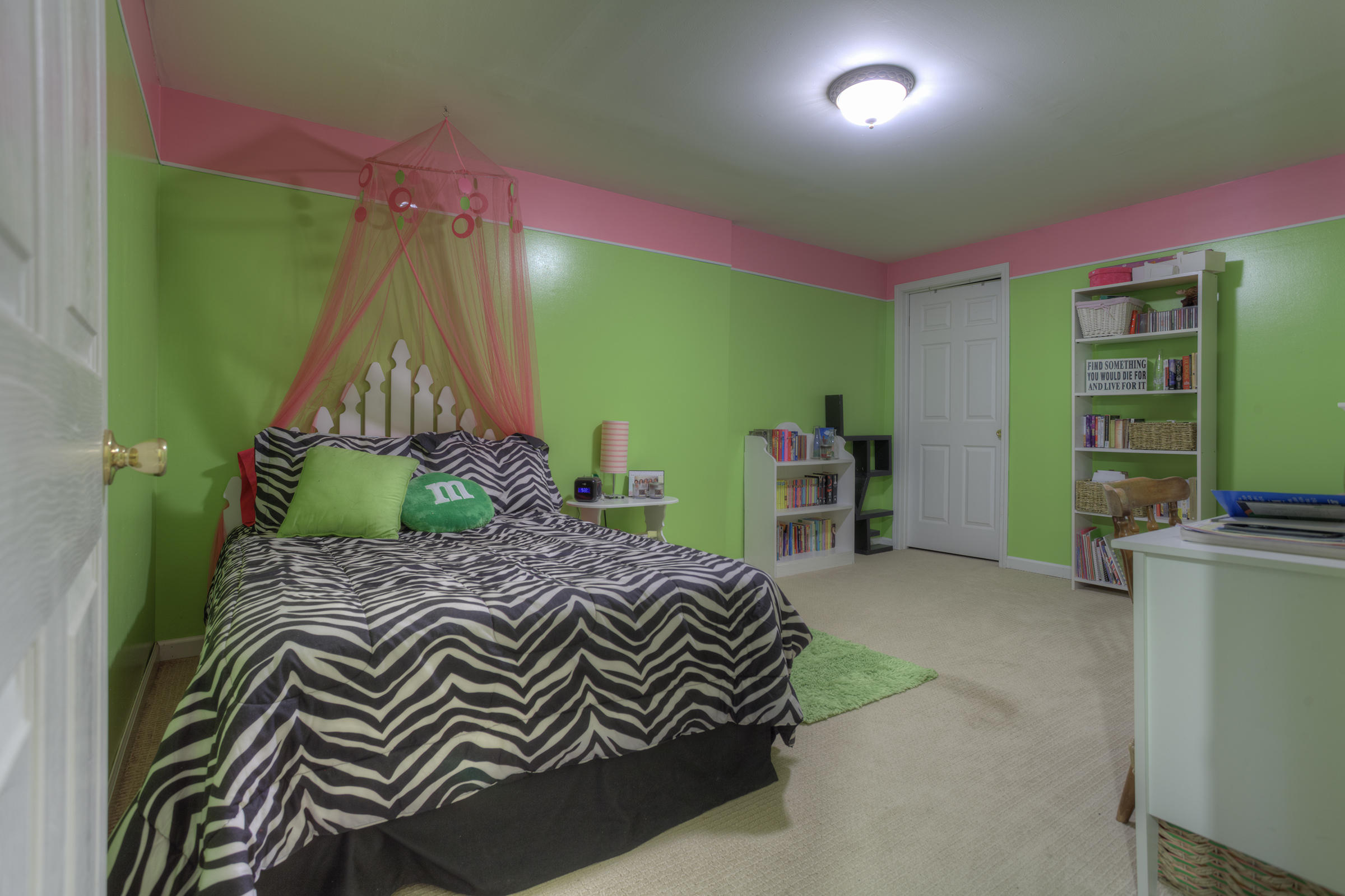 8225 Spruceland Road Powell, TN 37849 - Photo 29 of 40 027_Basement Bedroom Three