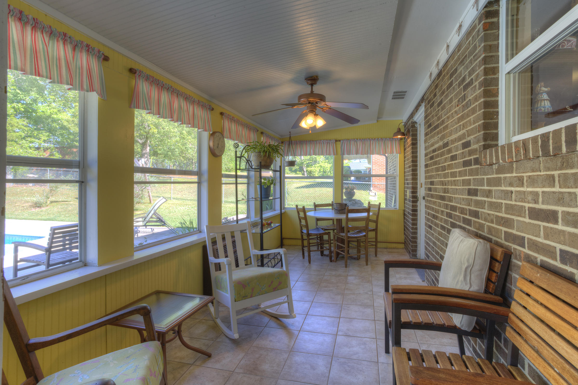 8225 Spruceland Road Powell, TN 37849 - Photo 34 of 40 032_Enclosed Porch