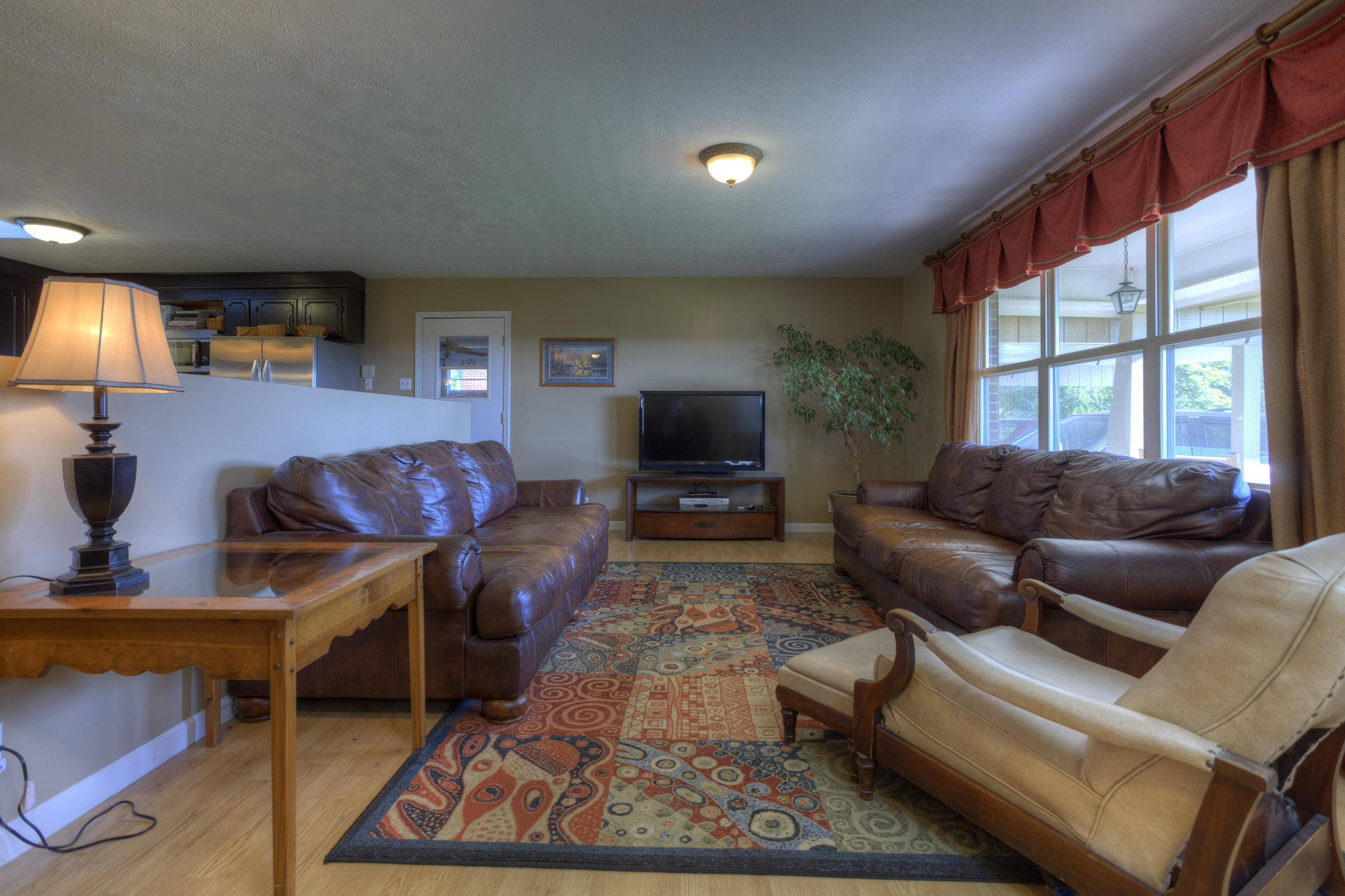 8225 Spruceland Road Powell, TN 37849 - Photo 5 of 40 003_Living Room